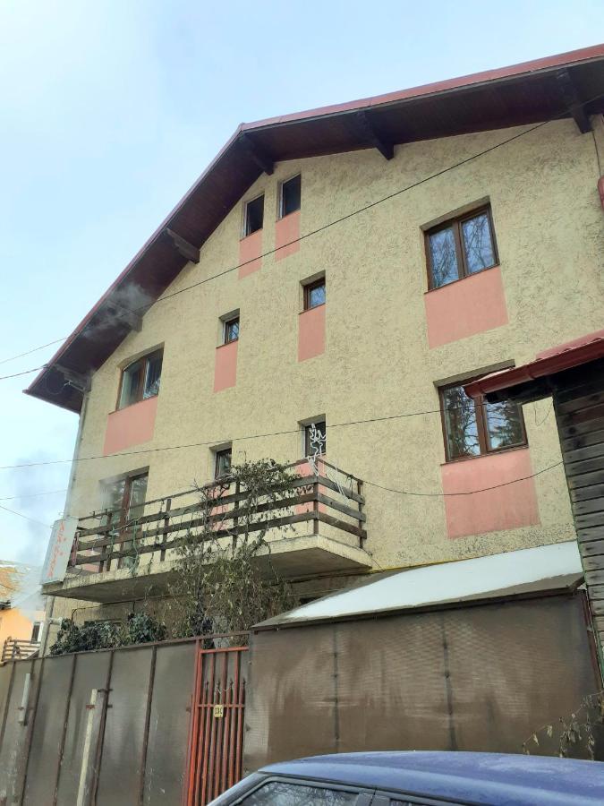 فندق Casa Ryana سِنايا المظهر الخارجي الصورة