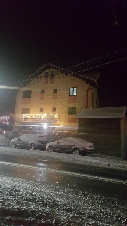 فندق Casa Ryana سِنايا المظهر الخارجي الصورة