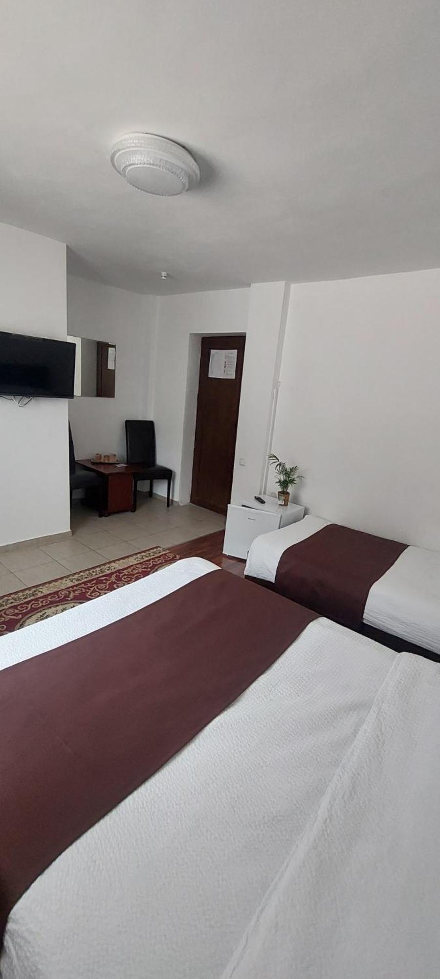 فندق Casa Ryana سِنايا المظهر الخارجي الصورة